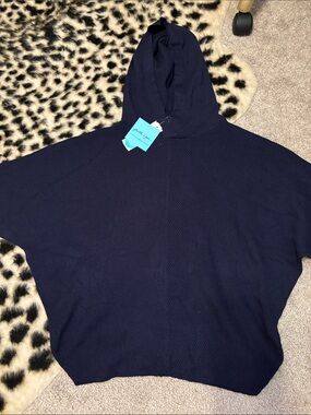 Faith + Zoe Calloway hooded dolman pullover
